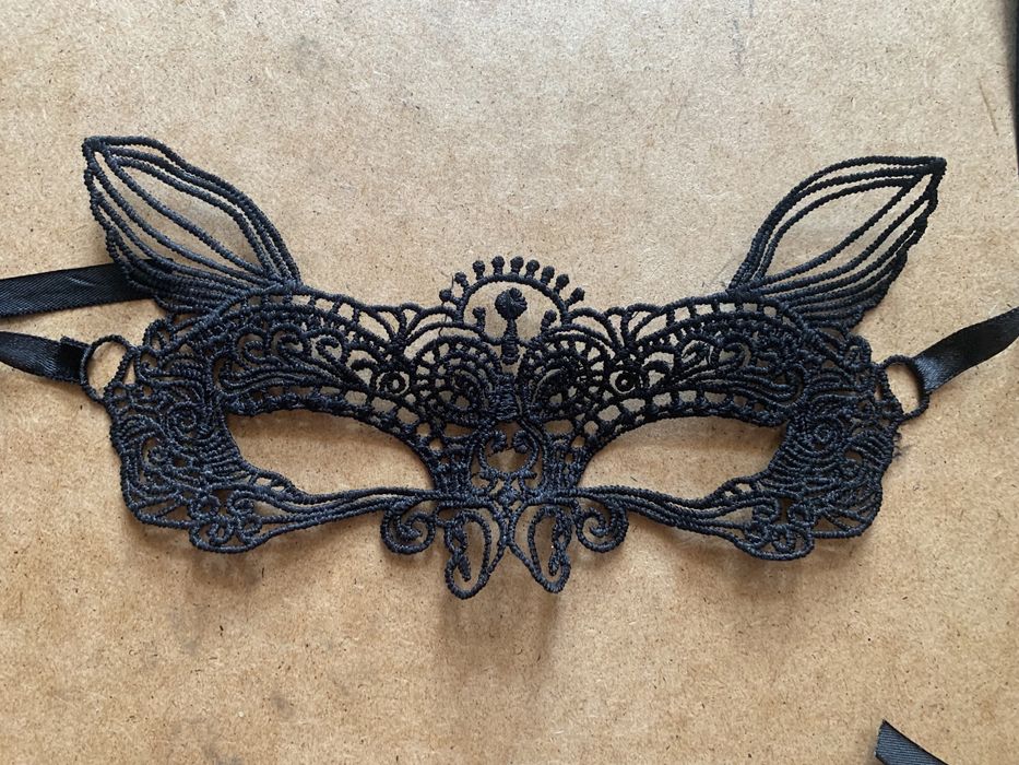 Маска  венеційська, макраме,підставка