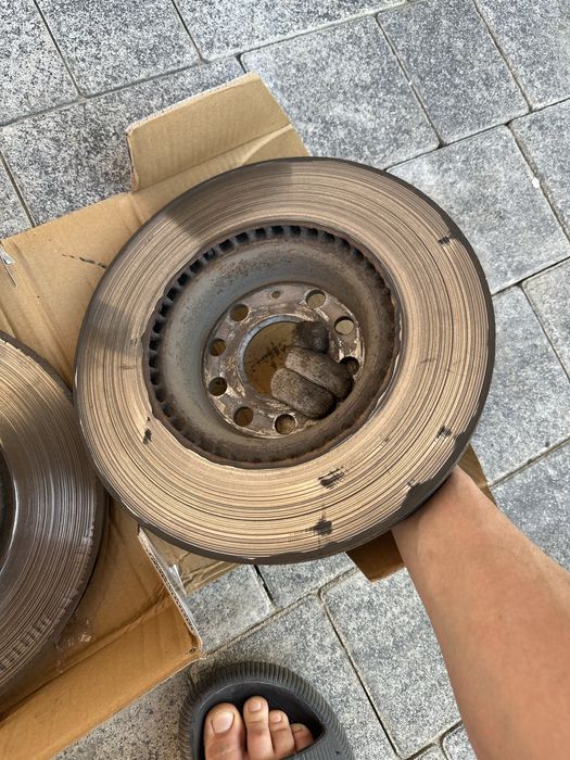 Гальмівні диски passat b6 b7 cc audi golf jetta