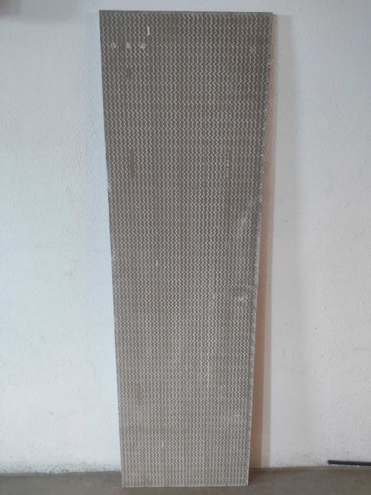 Pavimento porcelânico 120x36 cm, efeito calcário / arenito
