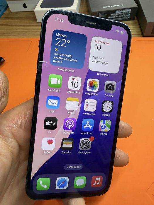 iPhone 12 64 GB (usado)