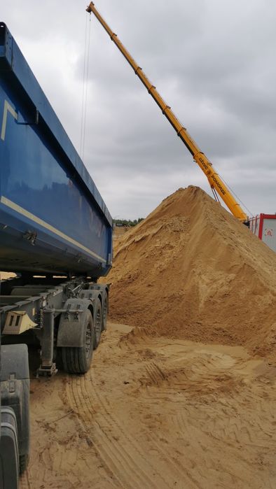 Piasek czarnoziem pospółka transport bus 3.5t do  26t.