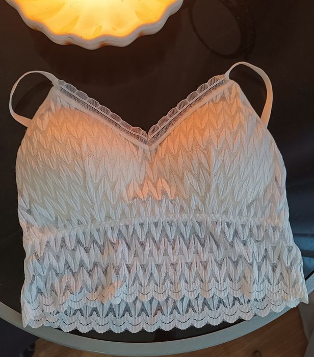 Топик белый с чашками