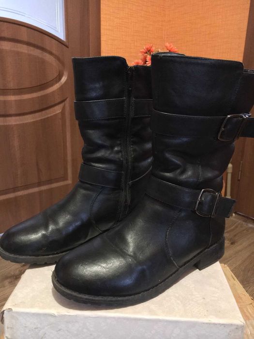 Сапоги,ботинки,размер 37.
