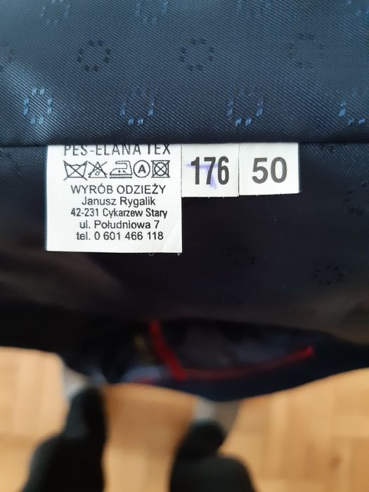 Garnitur (marynarka +spodnie)