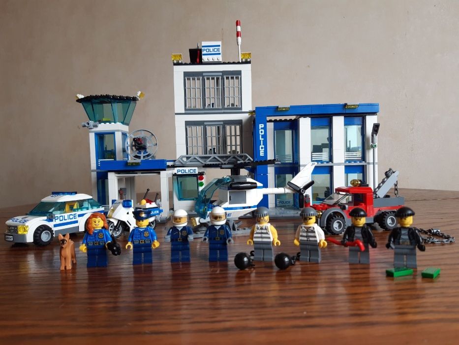 Lego City Lego Siti Policejskij Uchastok 3 600 Grn Igrushki Lvov Na Olx