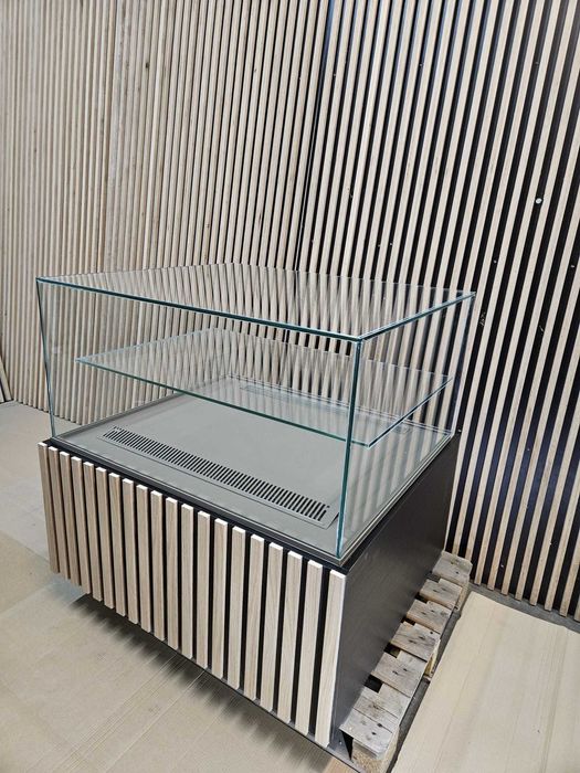 Witryna lada cukiernicza chłodnicza