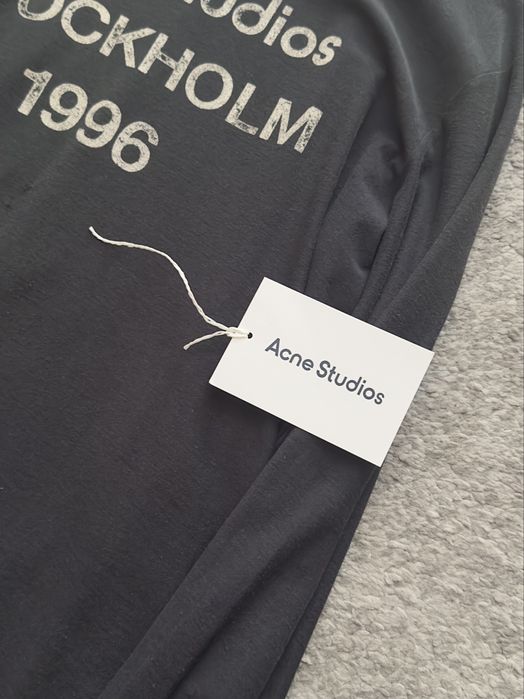 T-shirt Acne Studios Preta