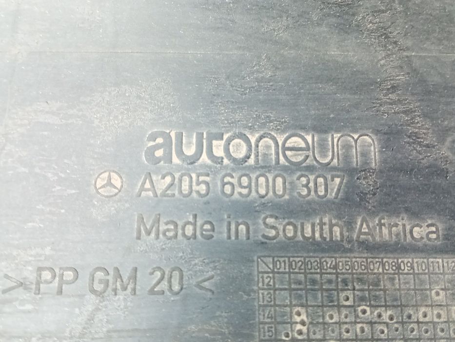 Blindagem inferior do motor MERCEDES-BENZ Classe C (W205)