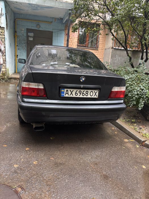 Продам BMW E36 318l