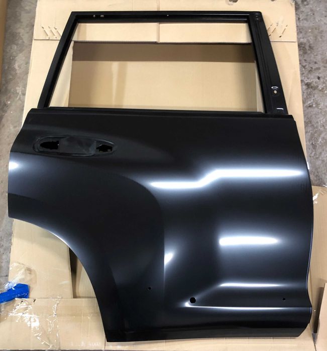 Двері задні праві/ліві Лексус GX460 з 2010-2019