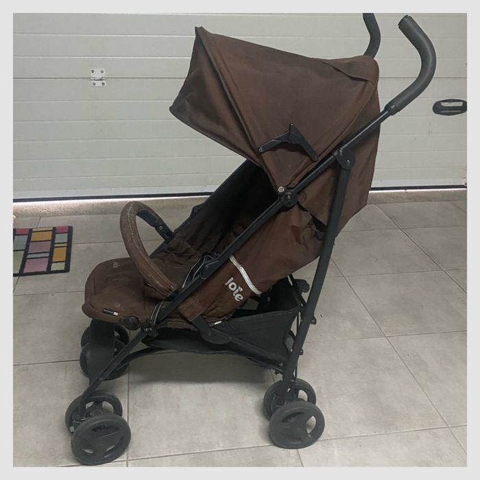 Carrinho para crianca (joie )