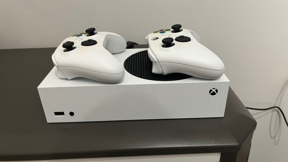 Xbox Series S 512gb + 2 pady Koszalin • OLX.pl