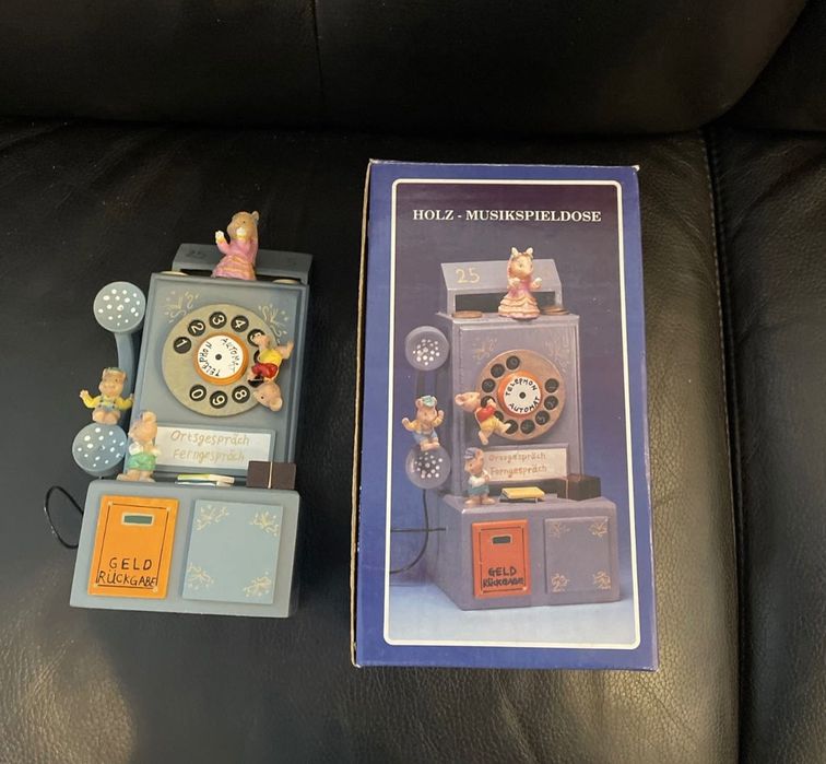 Игрушки музыкальные заводные винтаж Германия ( музыкальная шкатулка)
