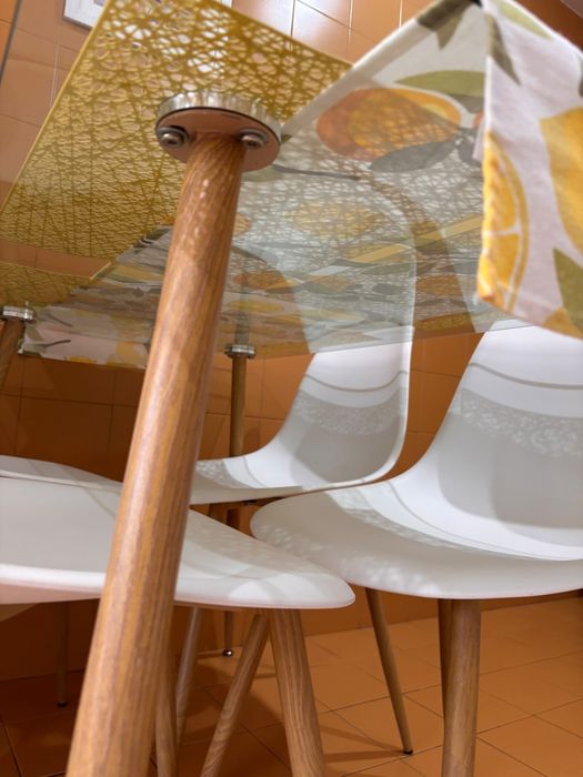 Mesa de vidro para cozinha/sala /mesa de refeiçoes