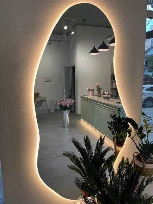 Дзеркало з LED підсвіткою – акцент у сучасному інтер’єрі