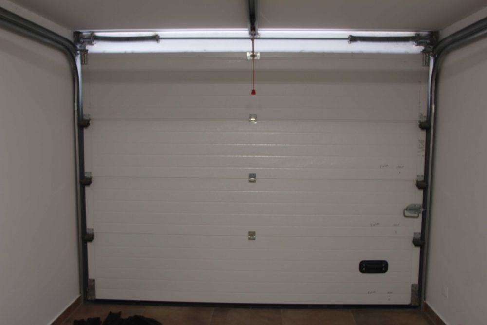 Portão de Garagem - automático com motor