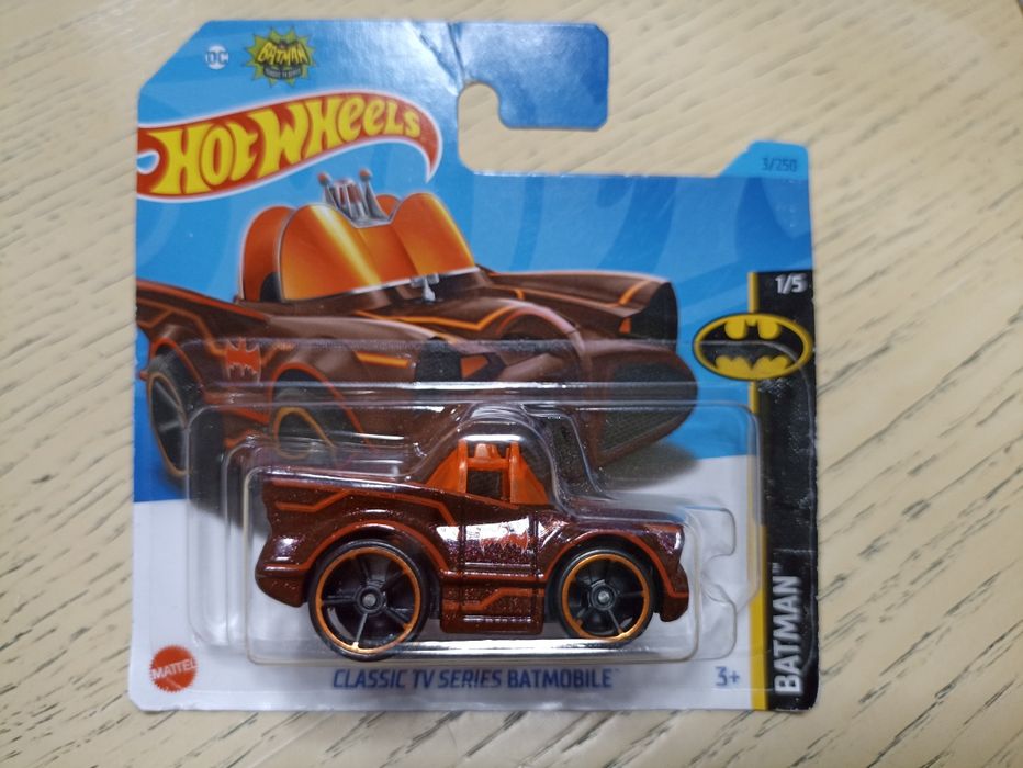 Carros Hotwheels novos.