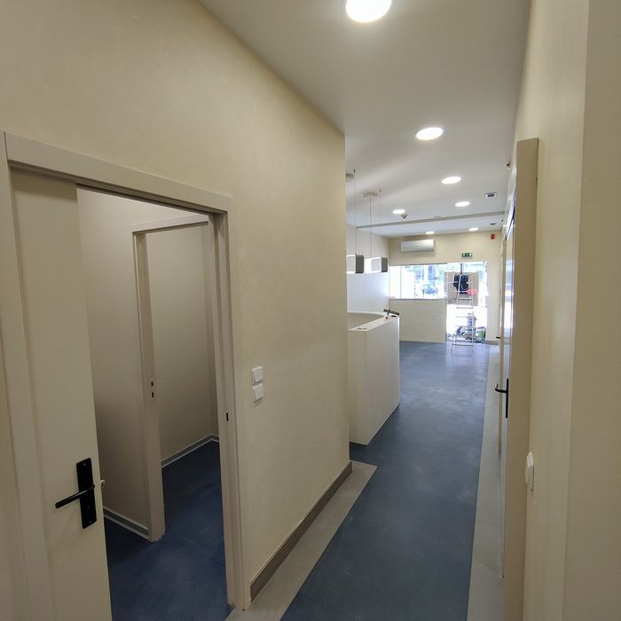 Serviços de pintura. E muito mais.