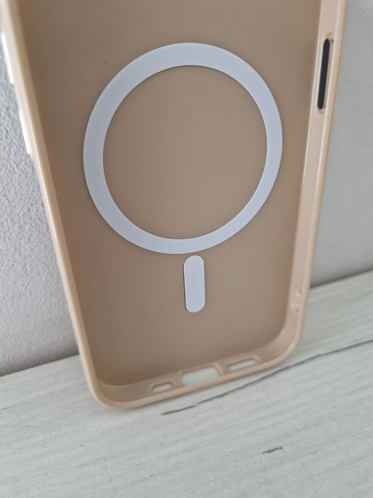 Magsafe Slim Shiny do Iphone 16e złoty