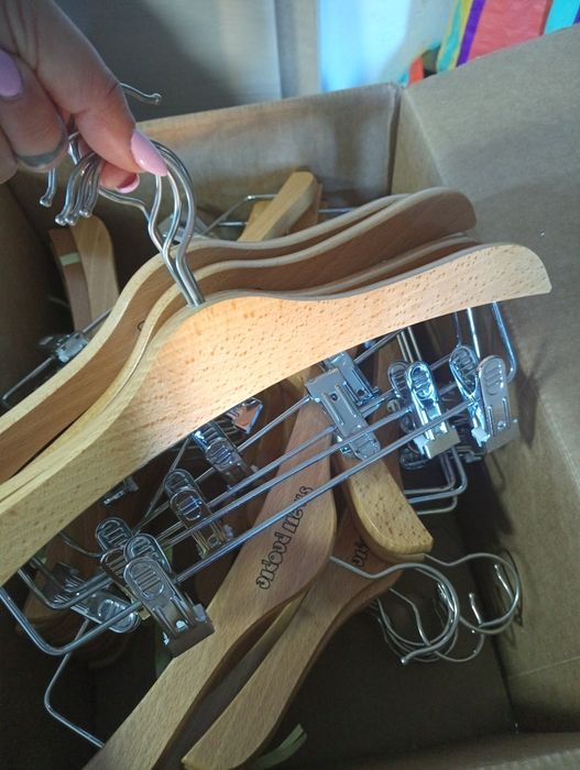 Cabides criança de madeira