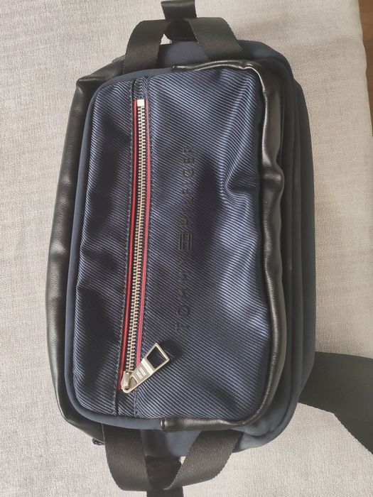 Duża nerka Tommy Hilfiger