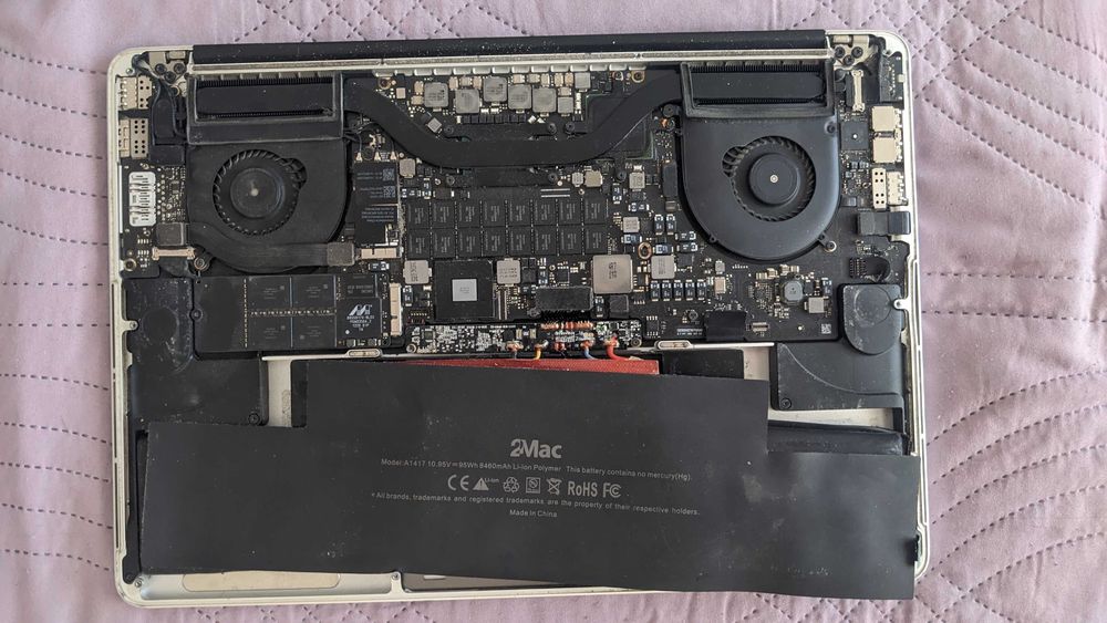 Macbook pro, early 2013, на запчастини