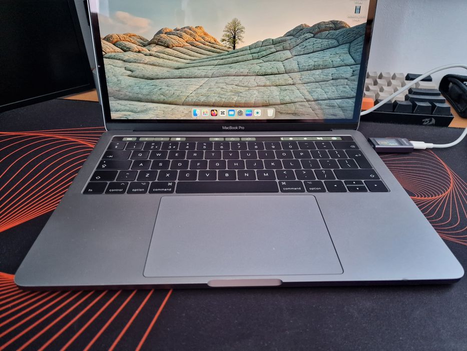 Macbook Pro 13 Intel 16GB/256 na DJI Pocket 3 lub S23 Ultra