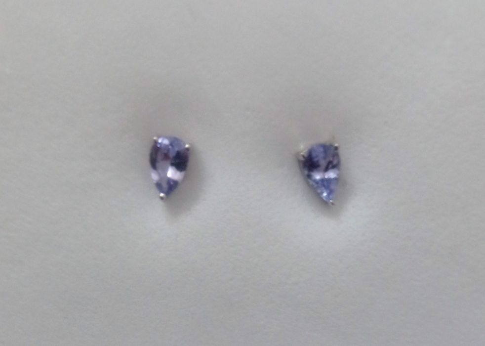 Brincos de Prata com gema semipreciosa Tanzanite