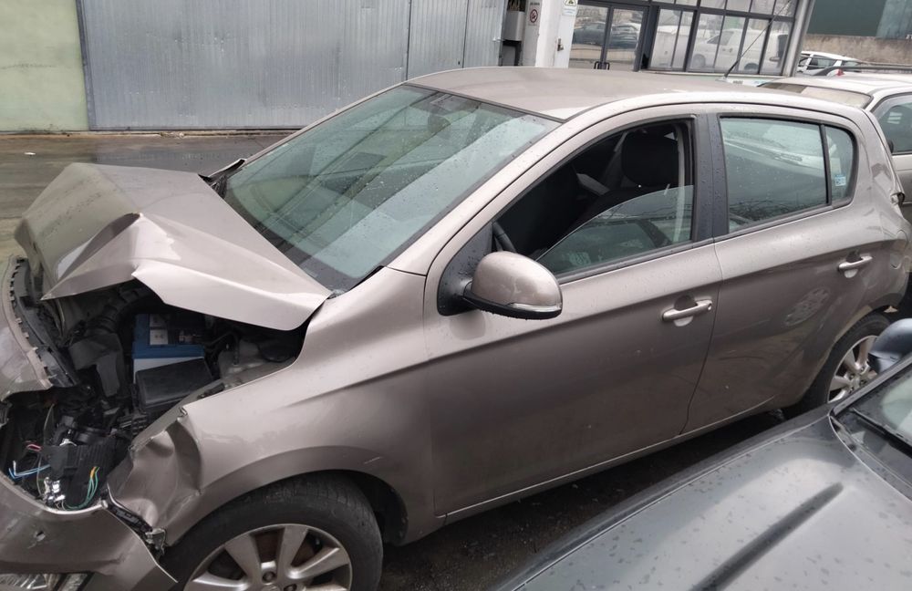Hyundai I20 D3Fa 1.1 Crdi De 2013 Disponível Para Peças Motor