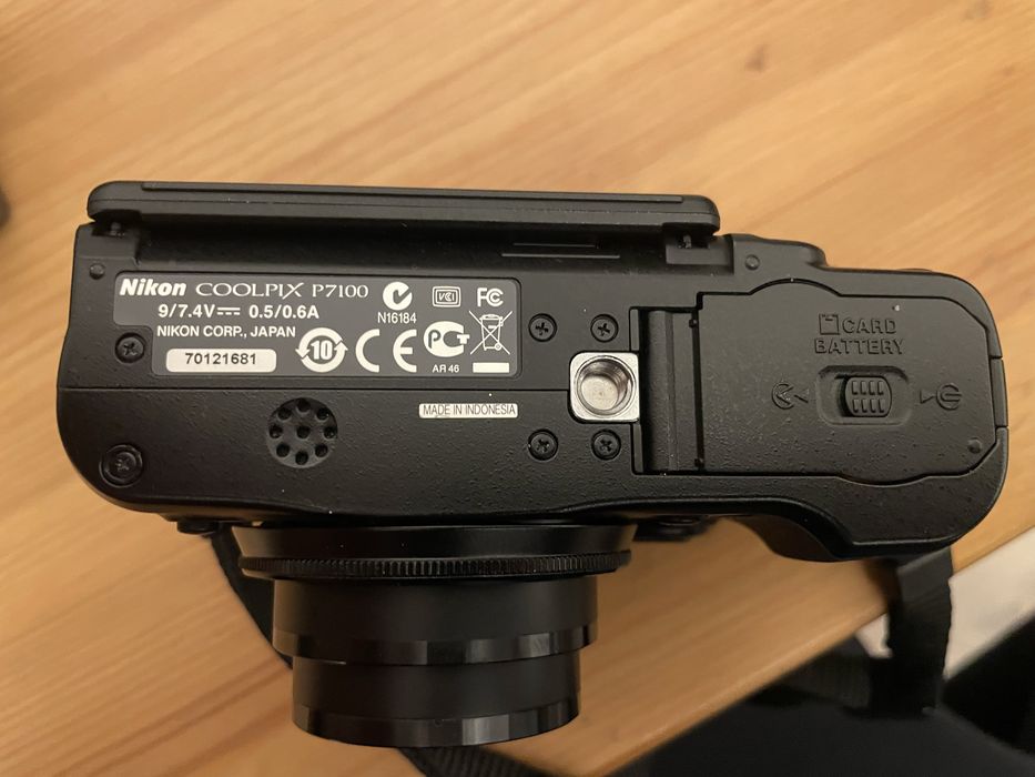 Фотоапарат Nikon Coolpix P7100