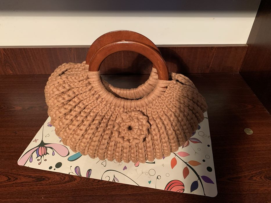 Продам вʼязану жіночу сумку