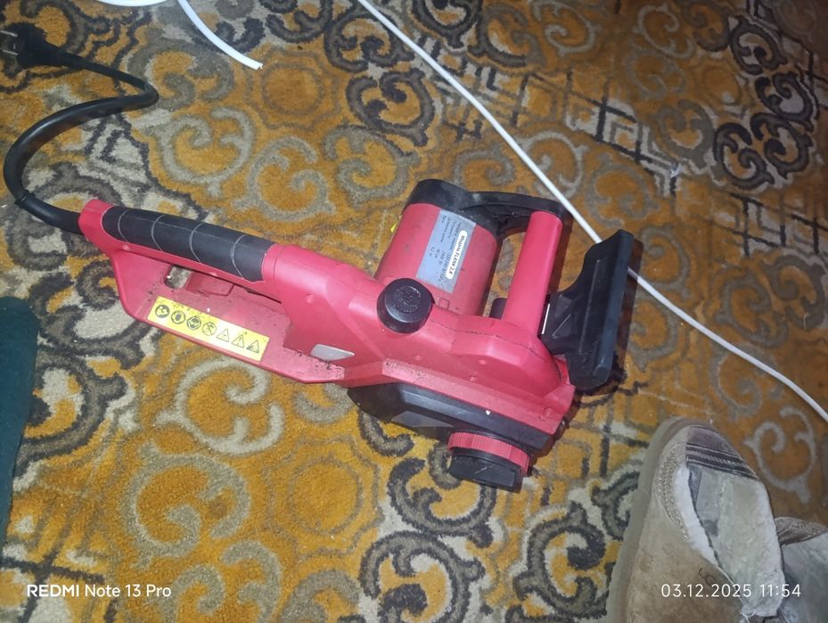 Електропилка flang