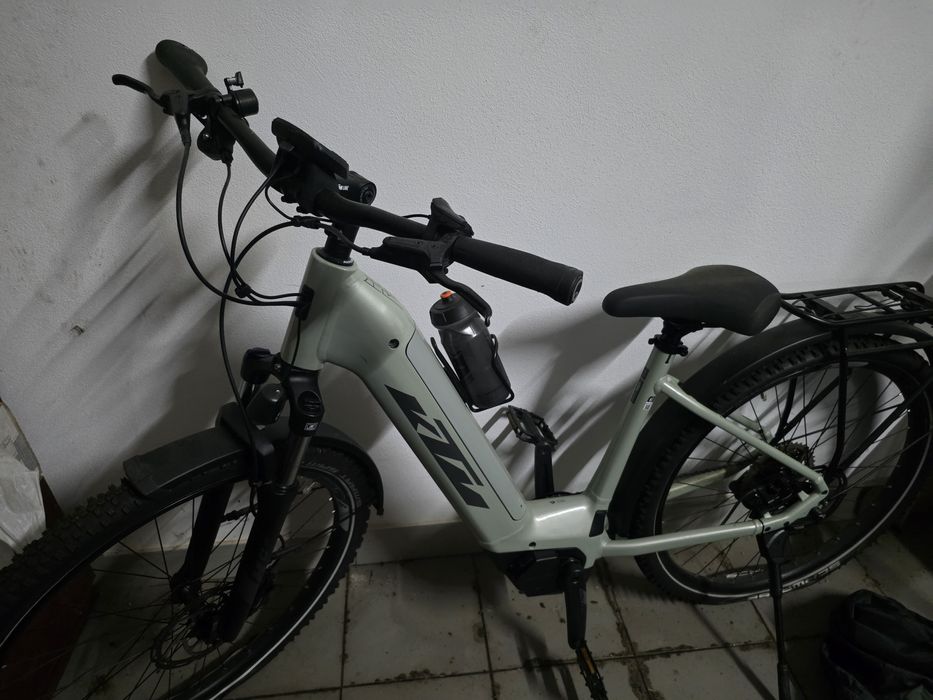 Bicicleta elétrica KTM Macina Aera 571 LFC