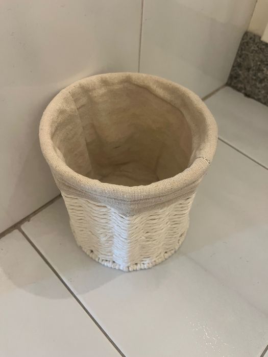 Papeleira Zara Home em vime – 8€