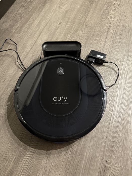 Робот-пылесос  eufy Robot Vacuum G 10 Hybrid