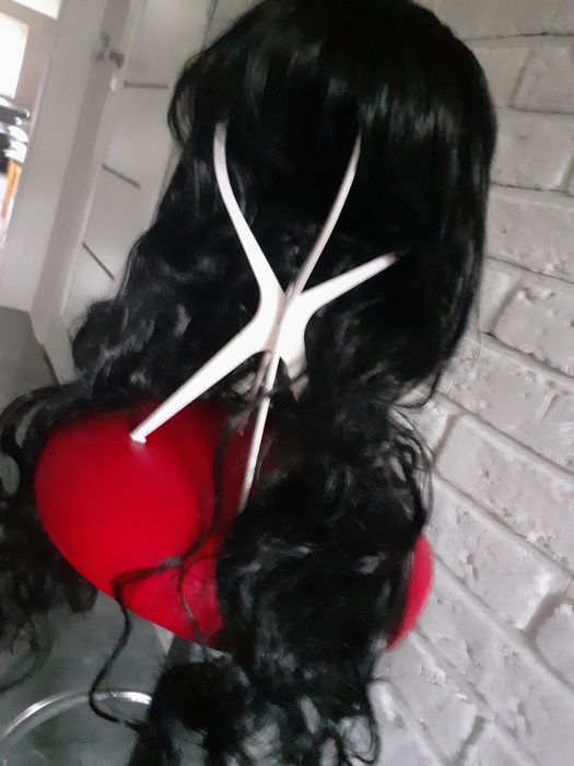 Peruka czarna z grzywką nowa