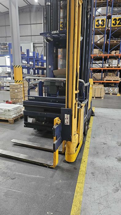Empilhador Trilateral Dambach Hi-Ra 1400