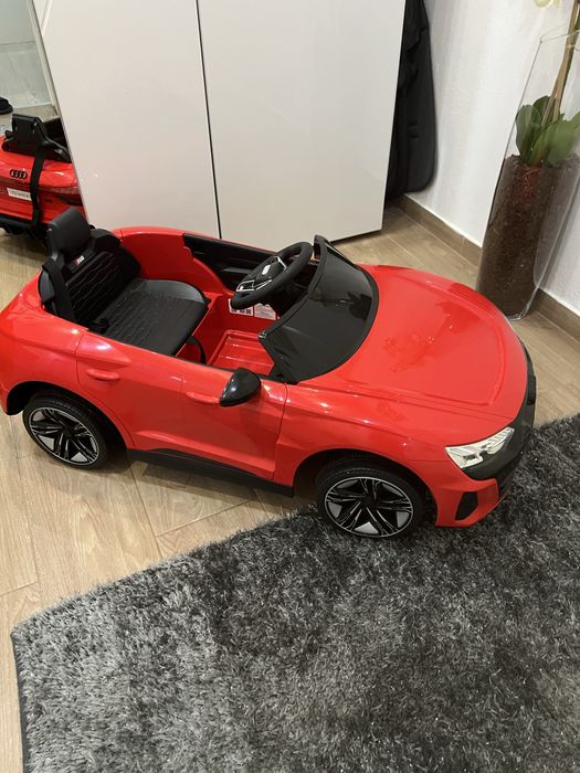 Carro elétrico criança