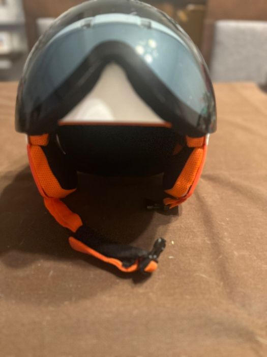 Kask narciarski dziecięcy z przyłbica 53-56 cm