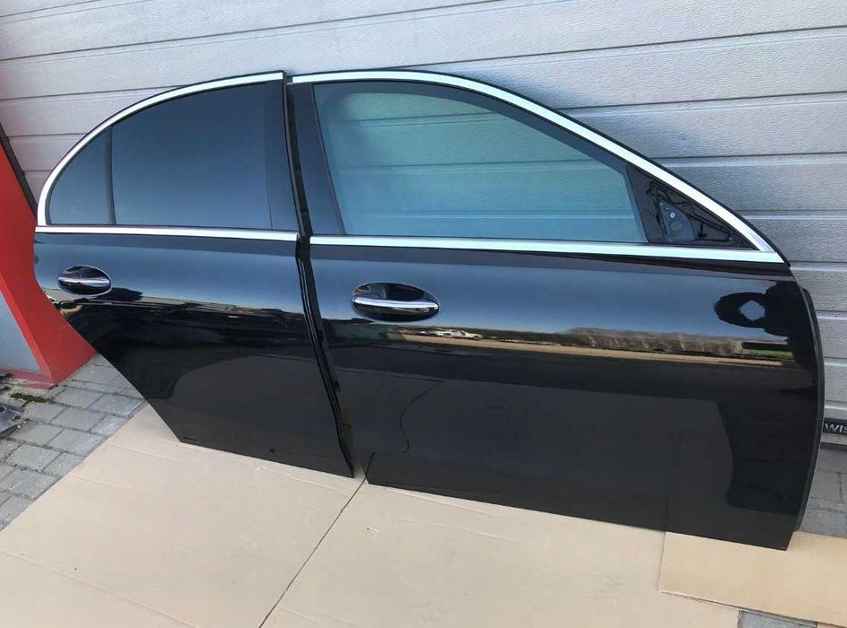 MERCEDES C-CLASS W206 Двері передні задні ліві праві