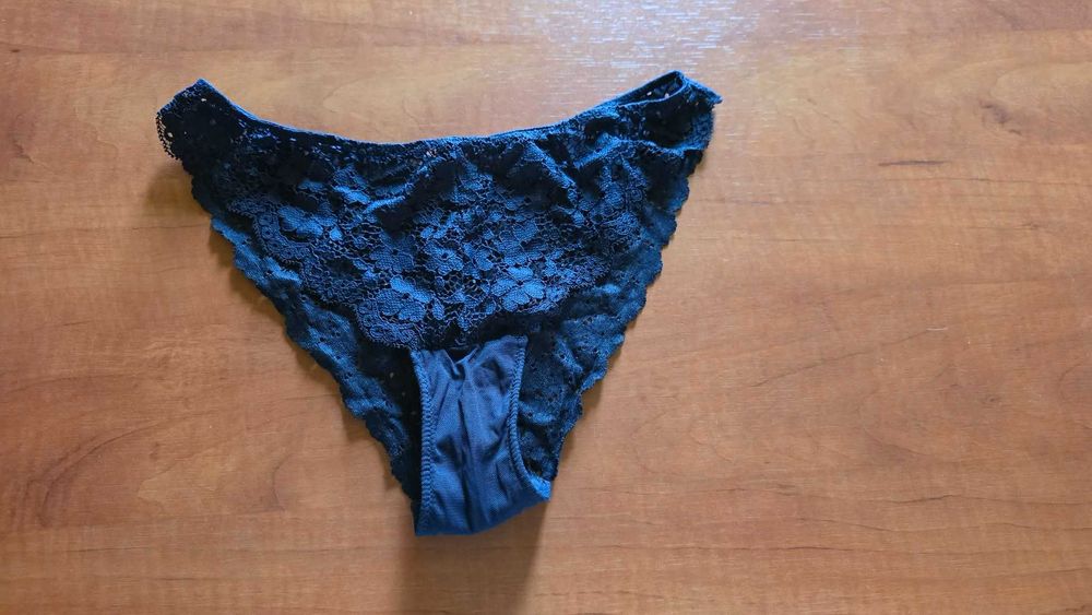 Nowe bez metki granatowe majtki damskie figi H&M 36 S
