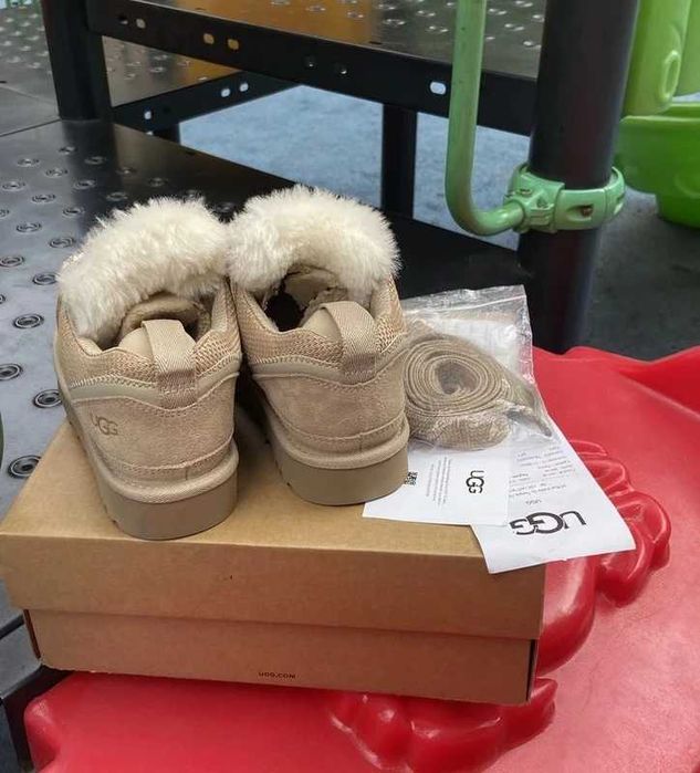 UGG Beige Lowmel  R.40