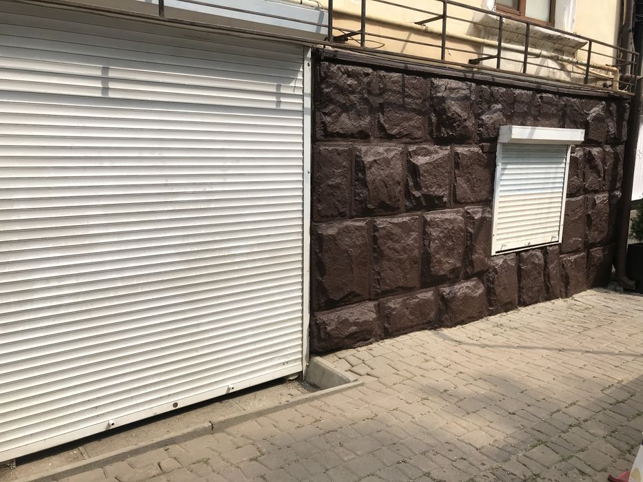 Оренда/продаж напівпідвального приміщення