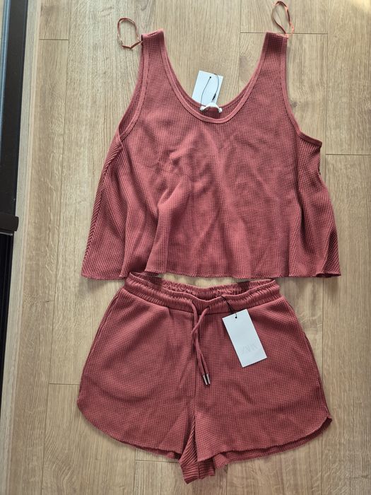 Komplet waflowy wafel Zara r. M top +spodenki  nowy