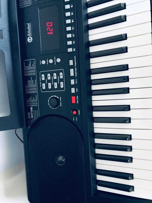 Schubert Etude 300 Keyboard