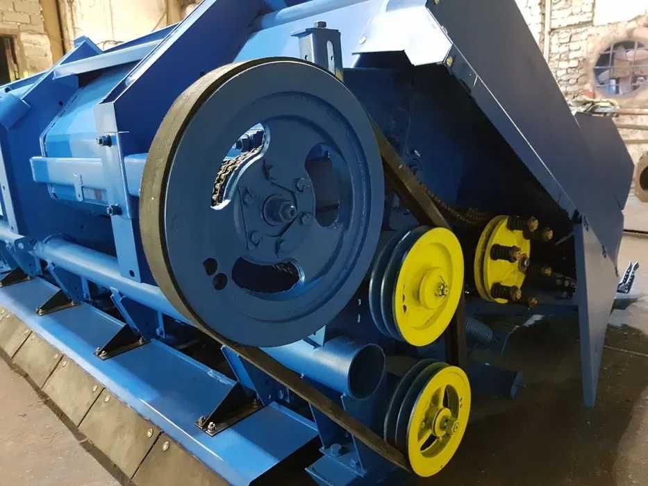 Жатка для збирання кукурудзи КМС-8 капремонт