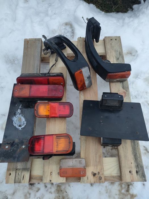 Lampa tylna new Holland case fiat deutz same mocowanie tablicy światła