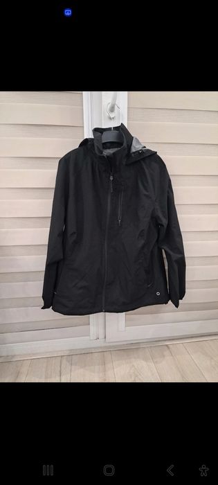 męska kurtka wiatrówka