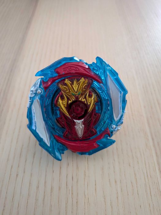 Beyblades Burst da Hasbro a 5 EUR cada