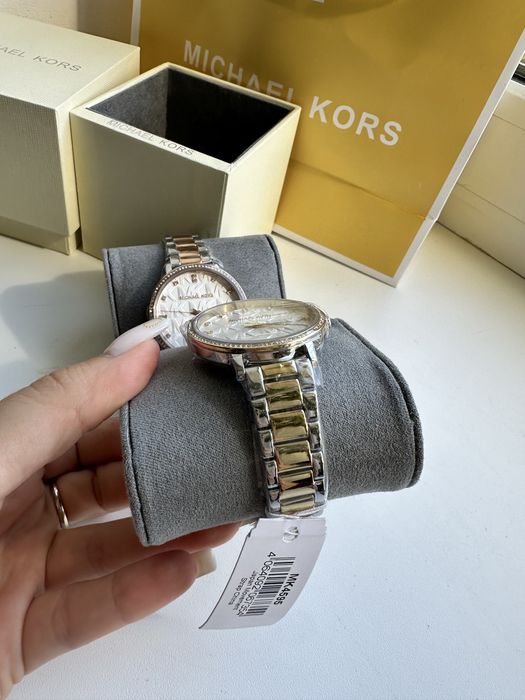 Часи годинник Michael Kors MK4667